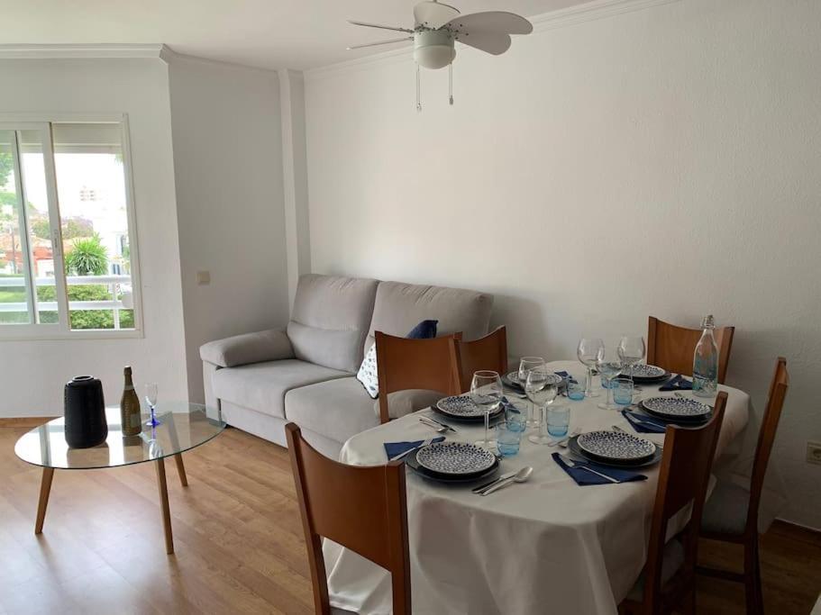 Apartamento Torremolinos 5 Personas + Parking + Piscina Todo El Ano Eksteriør billede