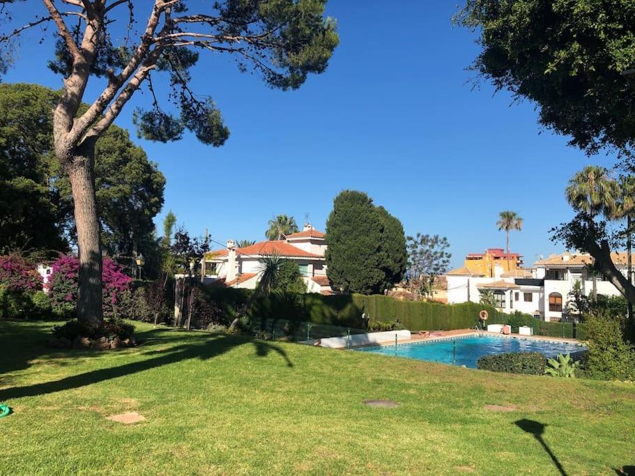 Apartamento Torremolinos 5 Personas + Parking + Piscina Todo El Ano Eksteriør billede