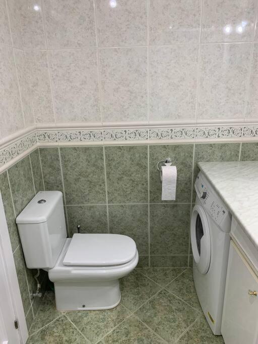 Apartamento Torremolinos 5 Personas + Parking + Piscina Todo El Ano Eksteriør billede