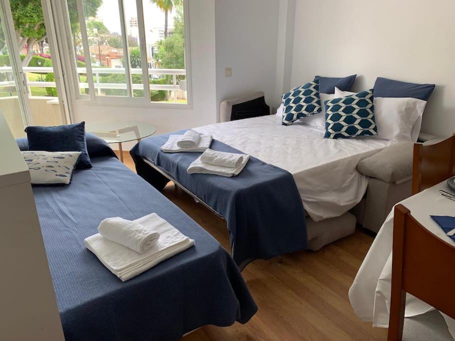 Apartamento Torremolinos 5 Personas + Parking + Piscina Todo El Ano Eksteriør billede